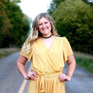 Meet your Posher, Whitney